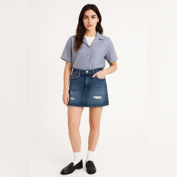 Levi’s Distressed Denim Mini Skirt W27 Vintage Inspired Y2K Festival Ready - Picture 1 of 10